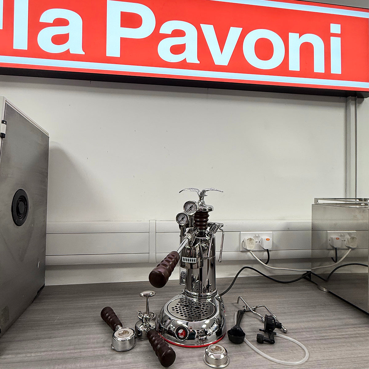 EX DEMO La Pavoni Lever Esperto Abile (Chrome) 240v - LPLESA01UK