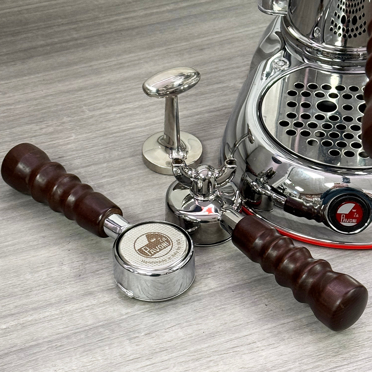 EX DEMO La Pavoni Lever Esperto Abile (Chrome) 240v - LPLESA01UK
