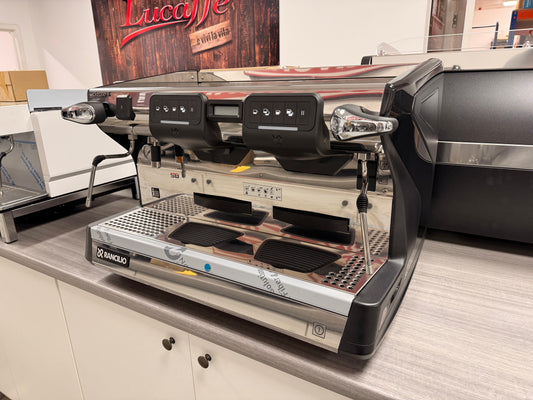 For sale, showroom model Rancilio Classe 7, 2 group heavy duty espresso coffee machine. Lever controlled steam.