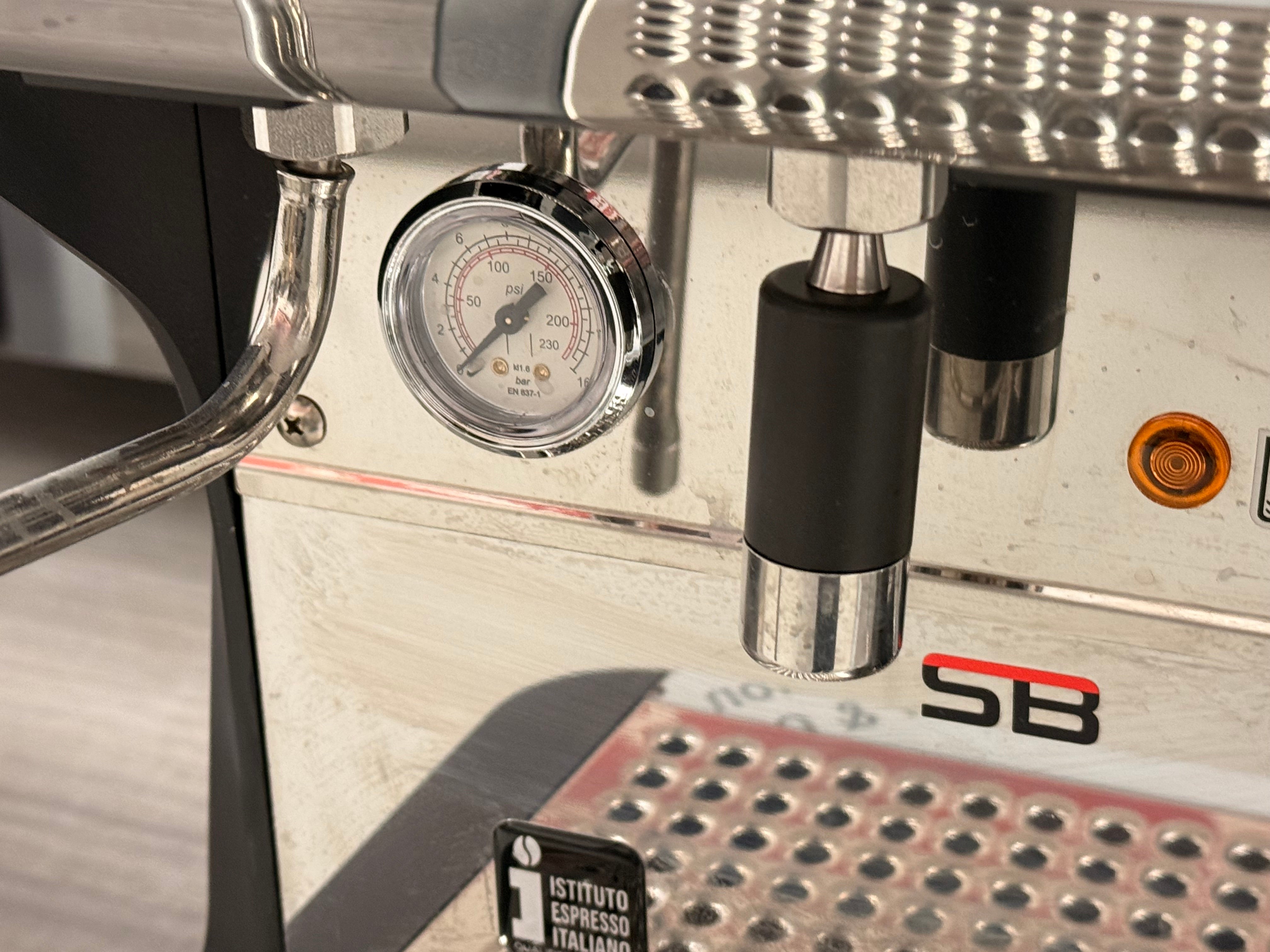 Rancilio Classe 7 water pressure gauge.