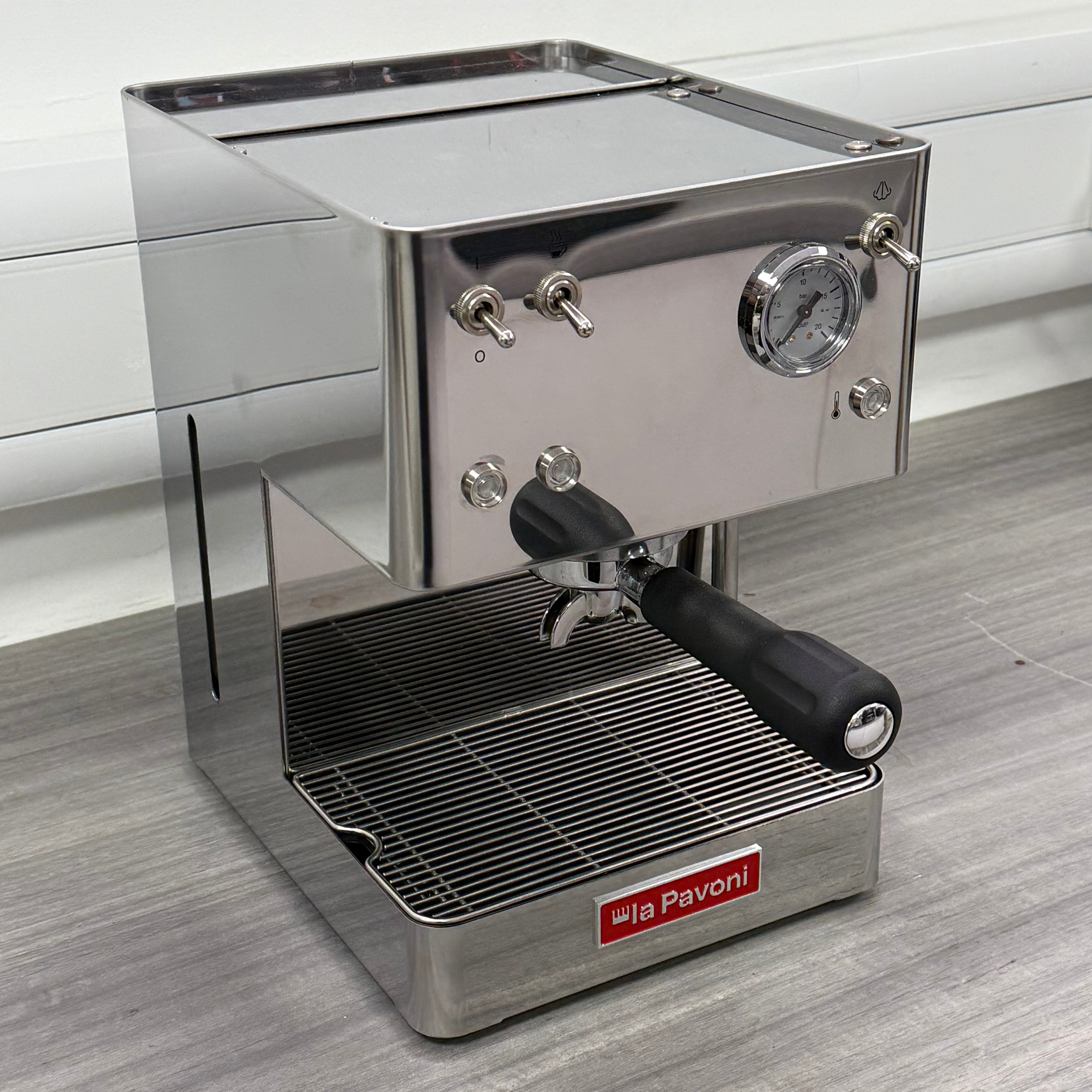 GRADED PRODUCT LA PAVONI CASABAR STEEL (NEW MODEL)
