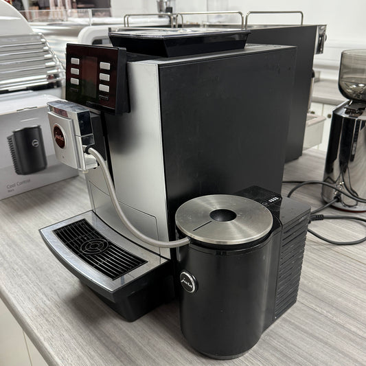 Jura X8 Professional Coffee Machine & Cool Control Milk Cooler Bundle