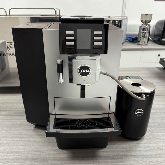 Jura X8 Professional Coffee Machine & Cool Control Milk Cooler Bundle