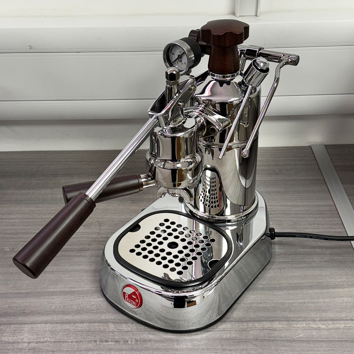 La Pavoni Lever Professional (Holzgriffe mit Chromsockel) 240 V – LPLPLH01UK 