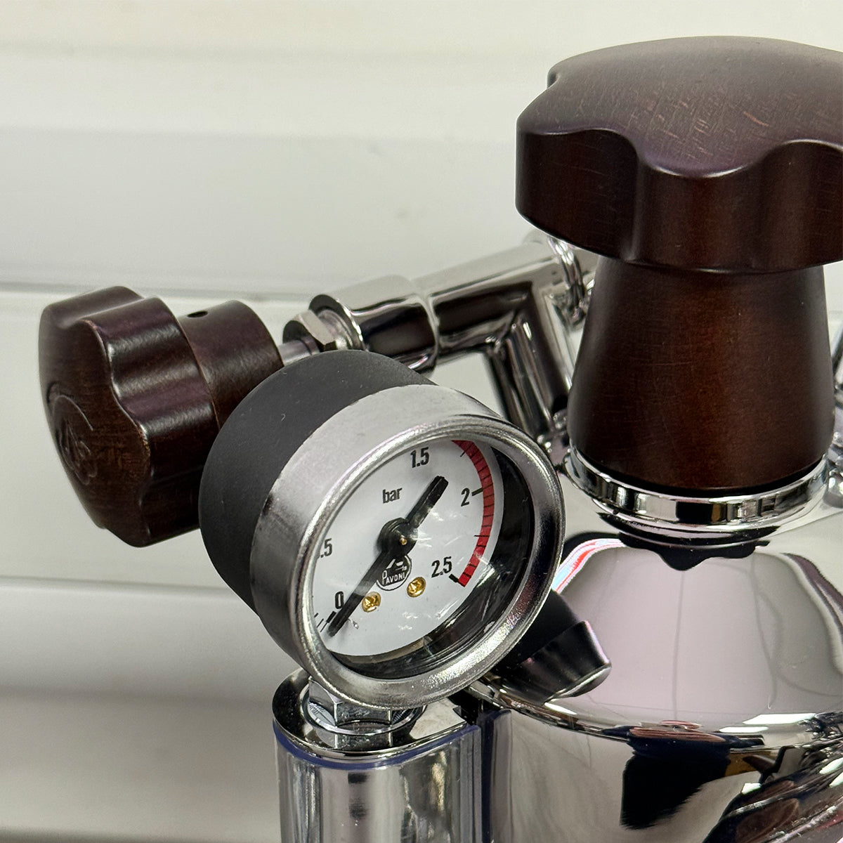 La Pavoni Lever Professional (Holzgriffe mit Chromsockel) 240 V – LPLPLH01UK 