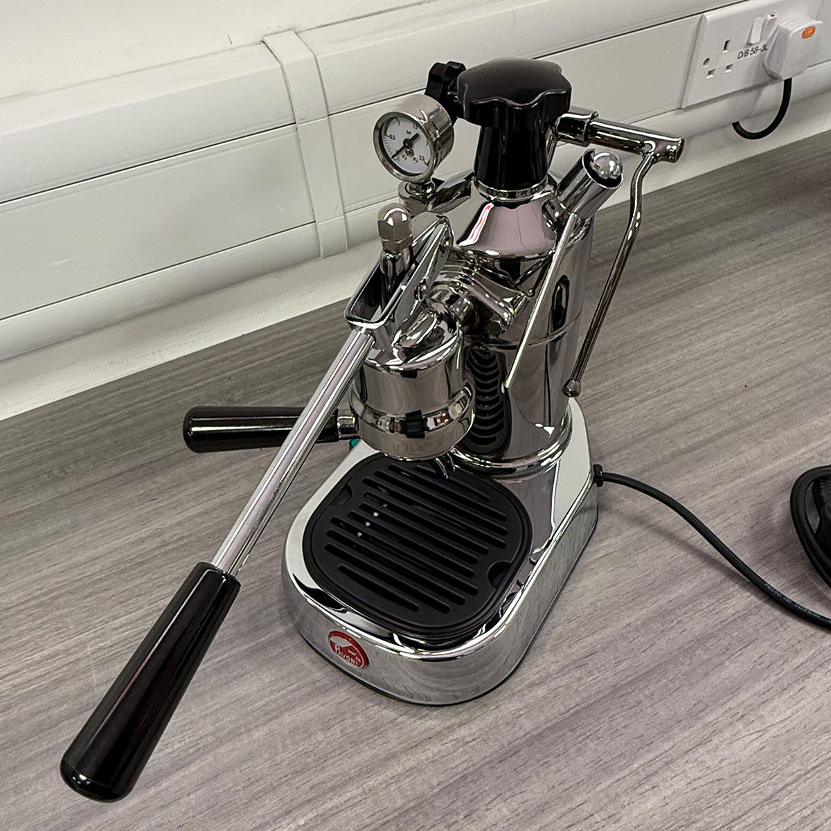 La Pavoni Lever Professional (Holzgriffe mit Chromsockel) 240 V – LPLPLH01UK 