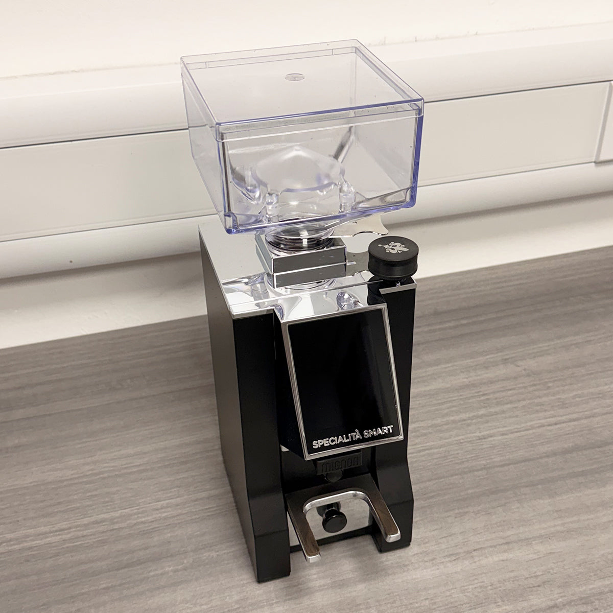 GRADED PRODUCT Eureka Mignon Specialità Coffee Grinder SMART – Black
