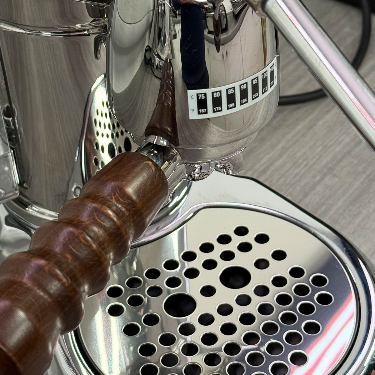 REFURBISHED La Pavoni Lever Esperto Abile (Chrome) 240v - LPLESA01UK