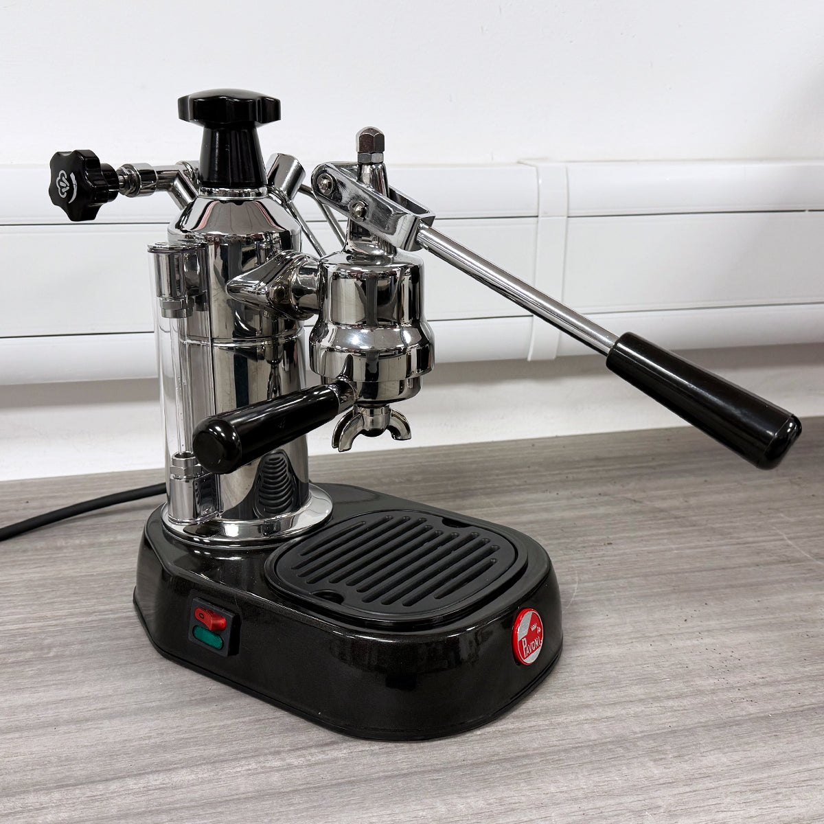 REFURBISHED La Pavoni Europiccola (black base black handles) 220v - LPLENQ01UK